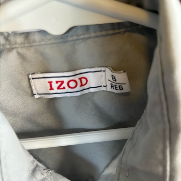 Boys Gray Izod Button Down Dress Shirt. Size 8 - Picture 2 of 3